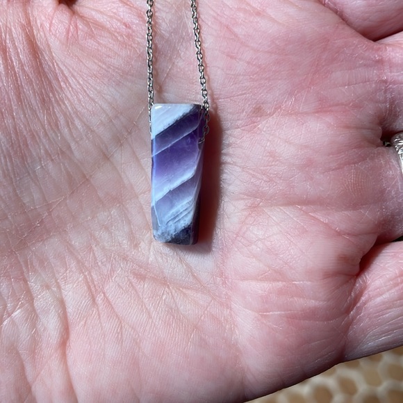 Chevron Amethyst Crystal Necklace Natural Healing - Picture 4 of 6